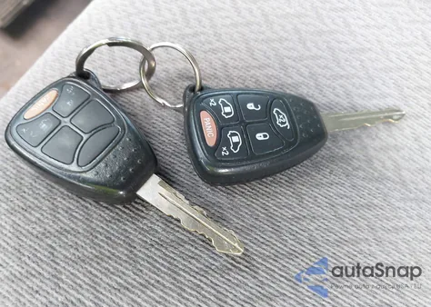 2007 Dodge Grand Caravan Sxt z USA, uszkodzony, nr VIN 2D8GP44L87R271623